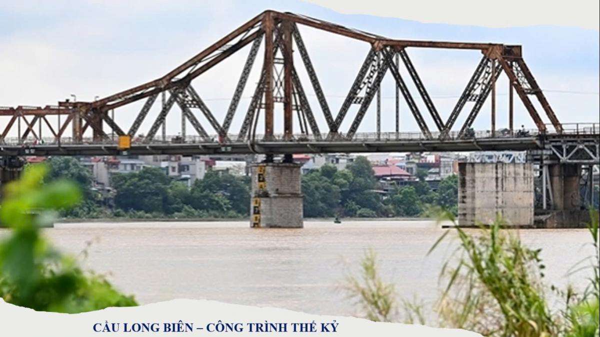A bridge over a riverDescription automatically generated